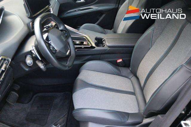 Fahrzeugbild eines Peugeot 5008