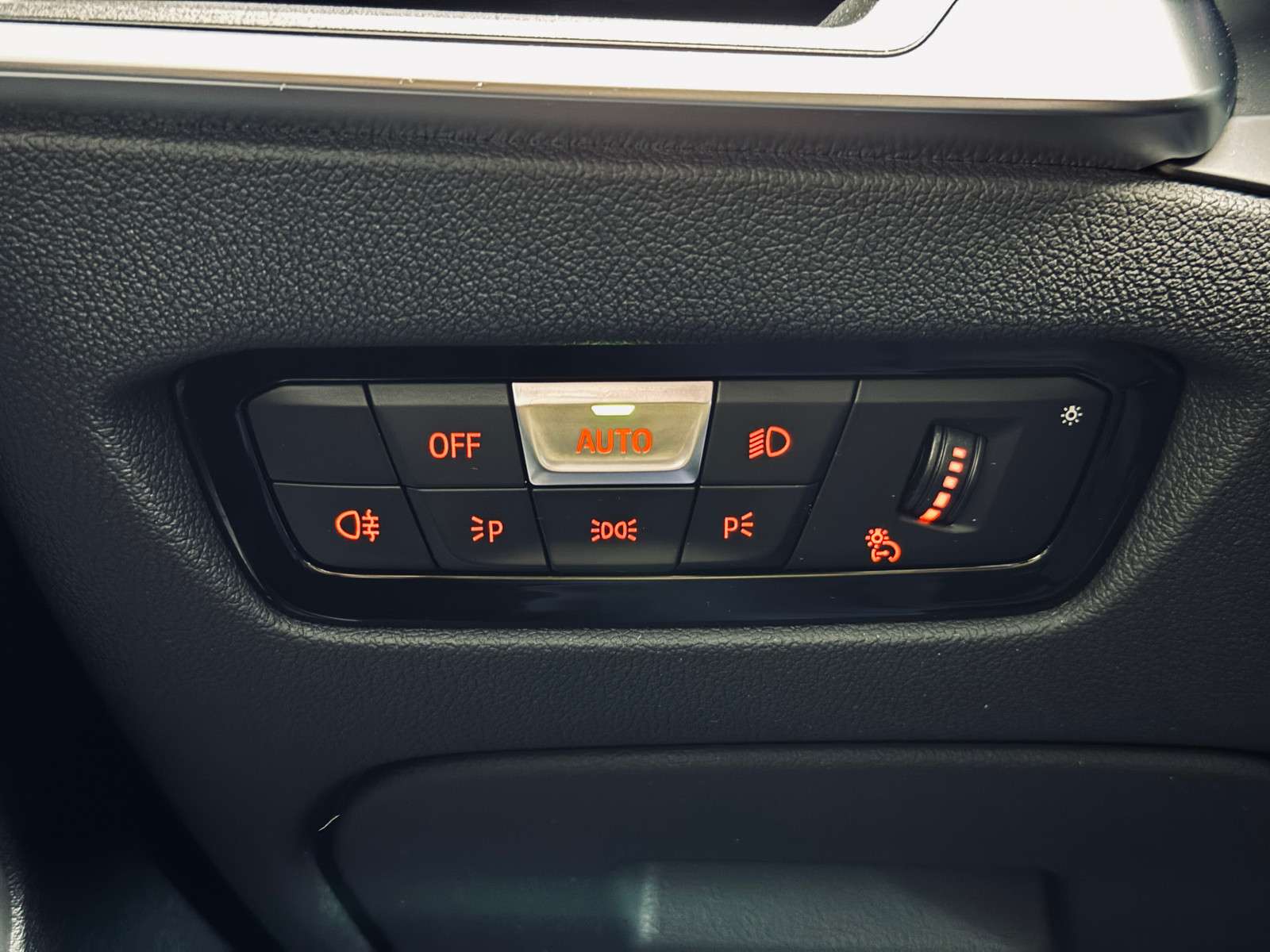 Fahrzeugbild eines BMW 2er-Reihe