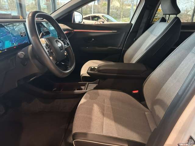 Fahrzeugbild eines Renault Megane E-TECH