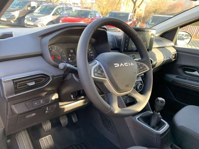 Fahrzeugbild eines Dacia Sandero