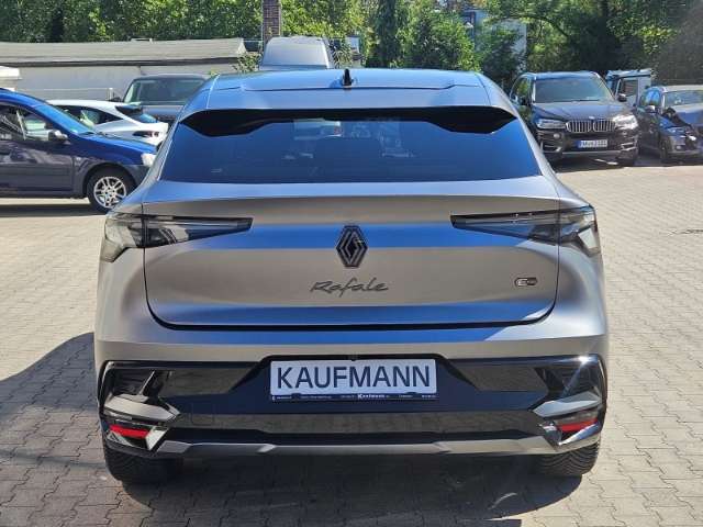 Fahrzeugbild eines Renault Rafale