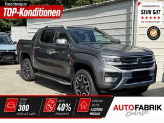 Schräge Frontansicht auf einen Volkswagen Amarok , freigestellt