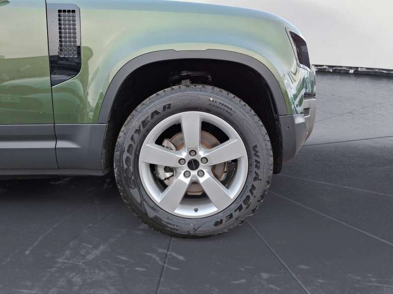 Fahrzeugbild eines Land Rover Defender