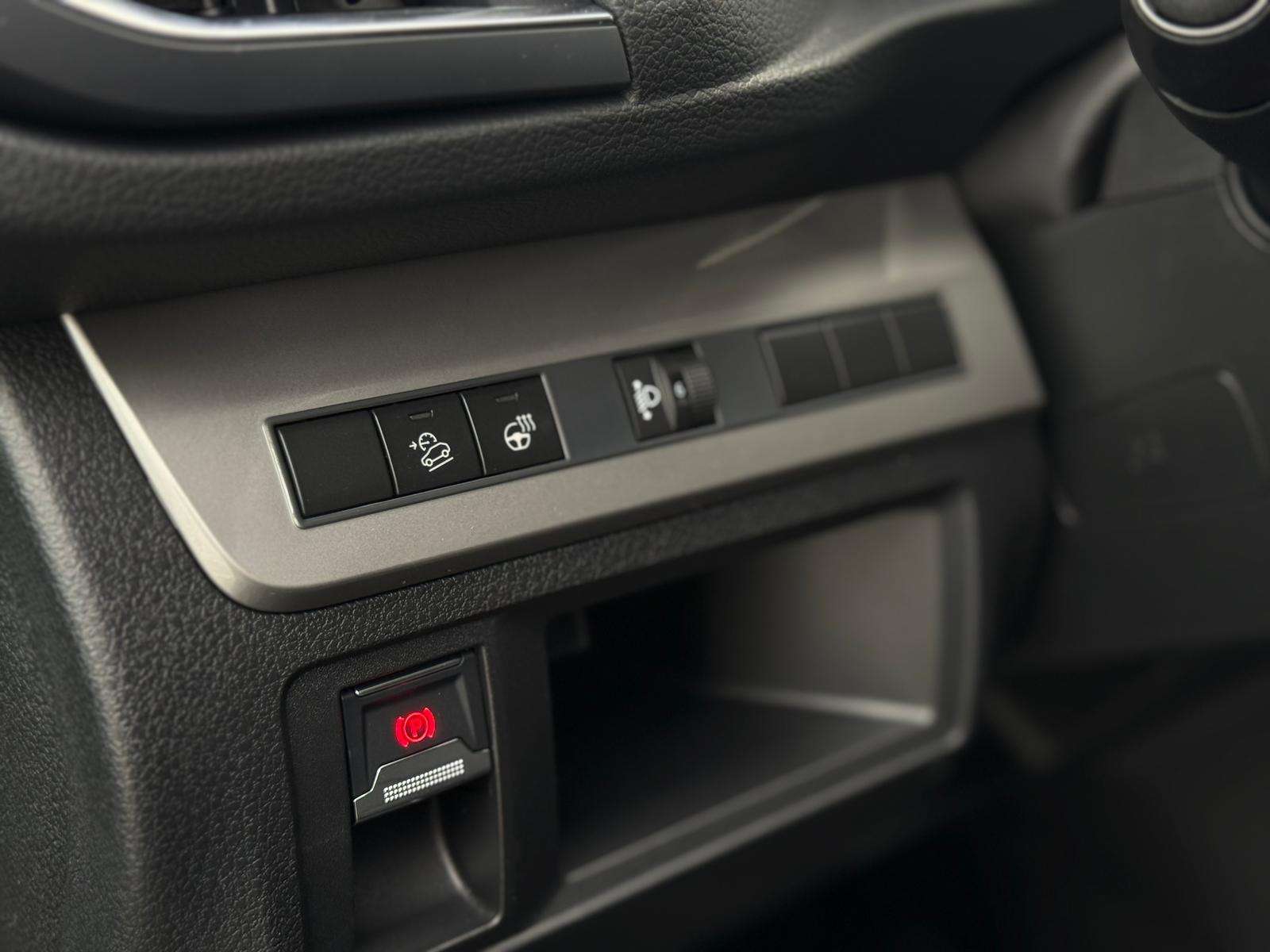 Fahrzeugbild eines Peugeot Traveller