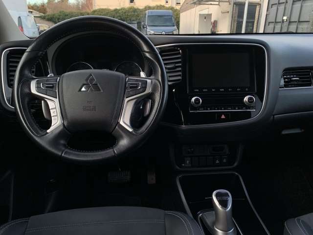 Fahrzeugbild eines Mitsubishi Outlander