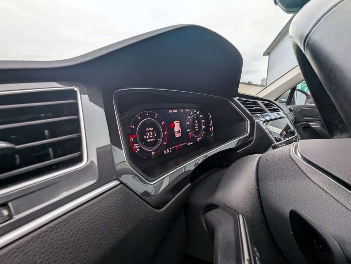 Fahrzeugbild eines Volkswagen Tiguan Allspace