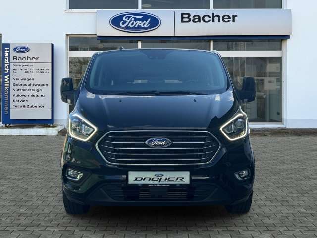 Fahrzeugbild eines Ford Tourneo Custom