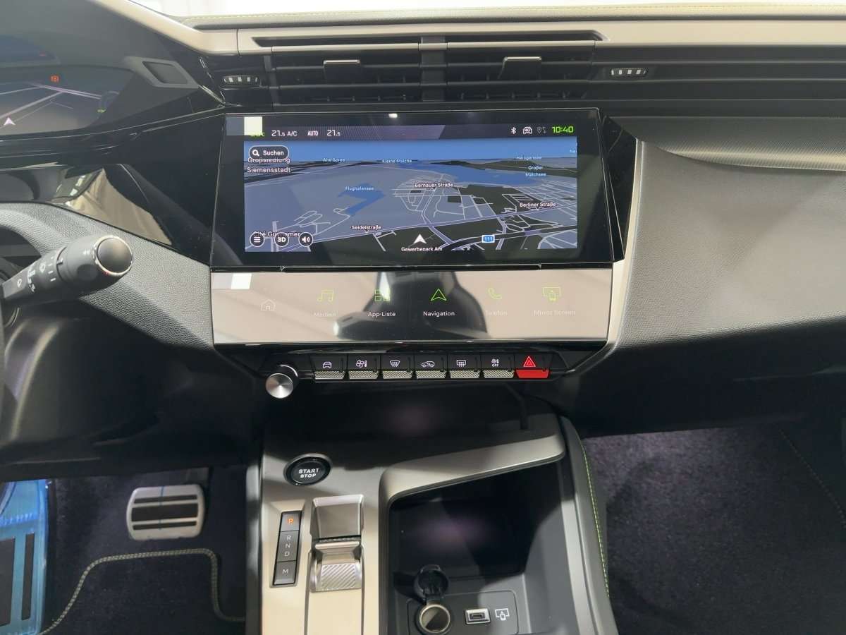 Fahrzeugbild eines Peugeot 408