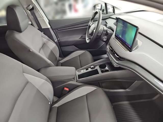 Fahrzeugbild eines Skoda ELROQ