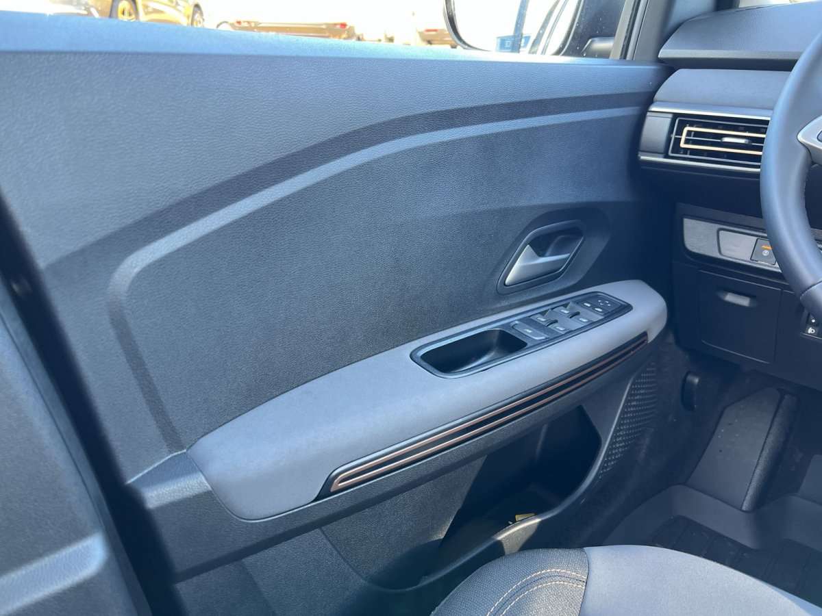 Fahrzeugbild eines Dacia Jogger