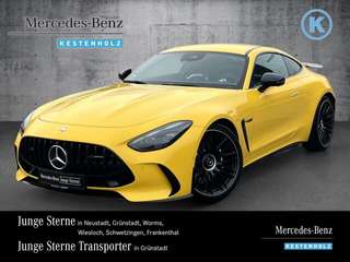 Schräge Frontansicht auf einen Mercedes-Benz AMG GT , freigestellt