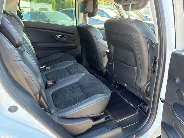 Fahrzeugbild eines Renault Grand Scénic