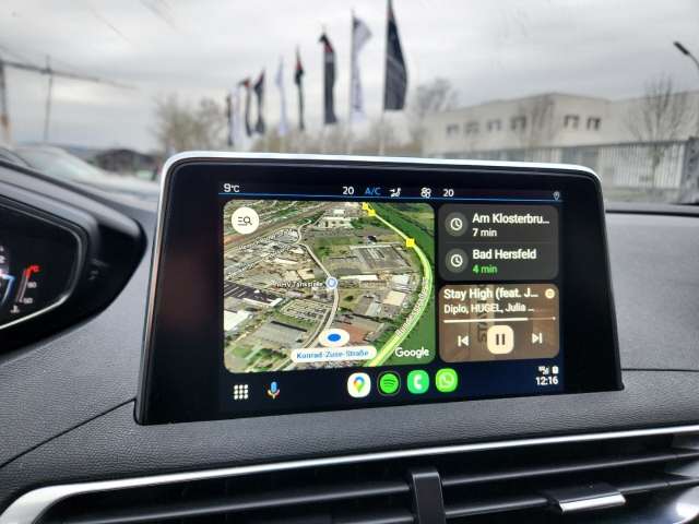 Fahrzeugbild eines Peugeot 3008