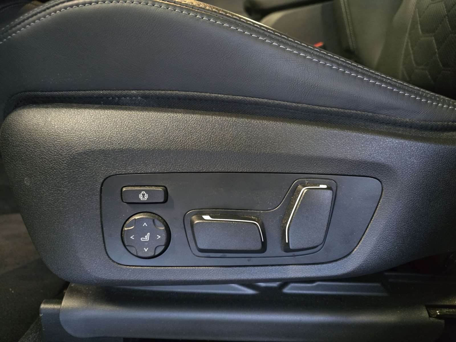 Fahrzeugbild eines BMW X4