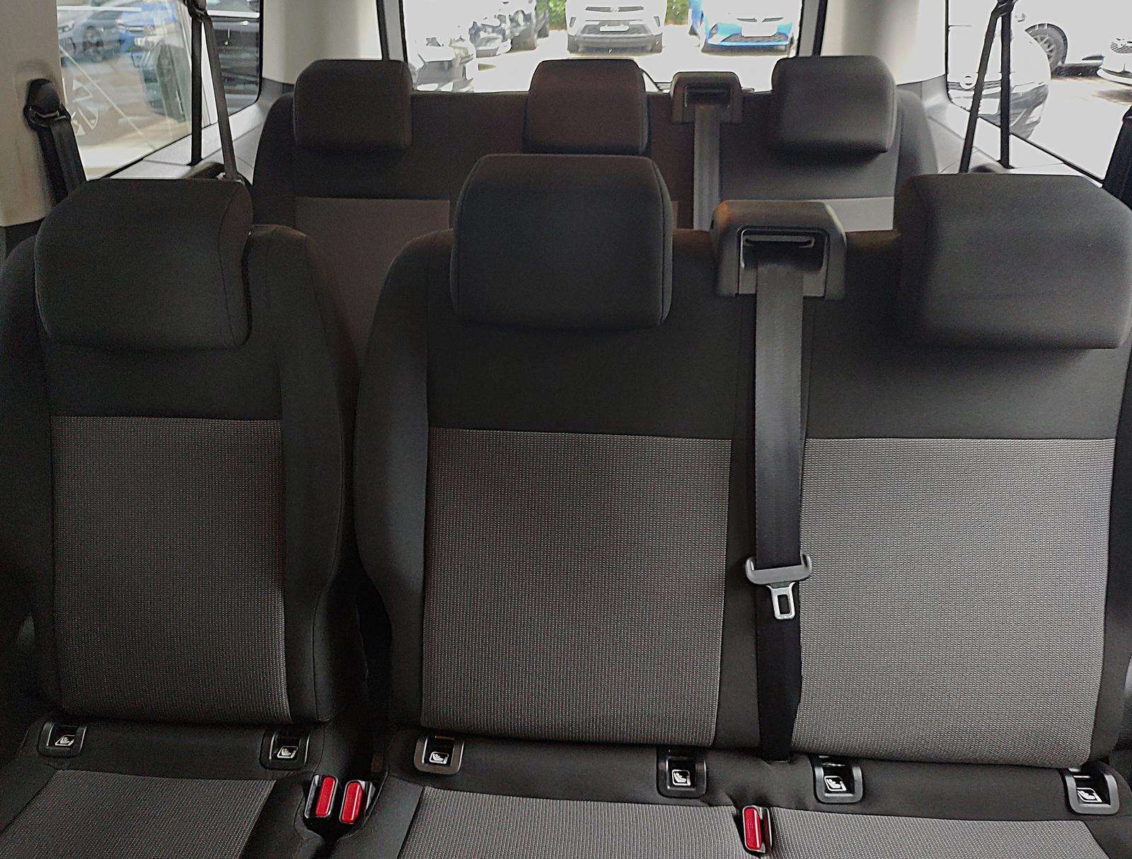 Fahrzeugbild eines Opel Vivaro