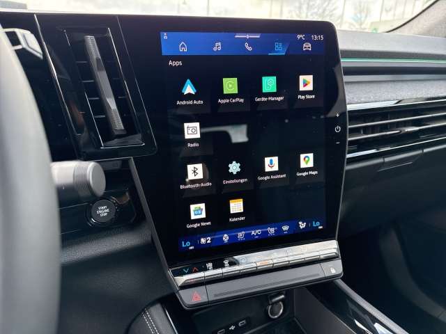 Fahrzeugbild eines Renault Rafale