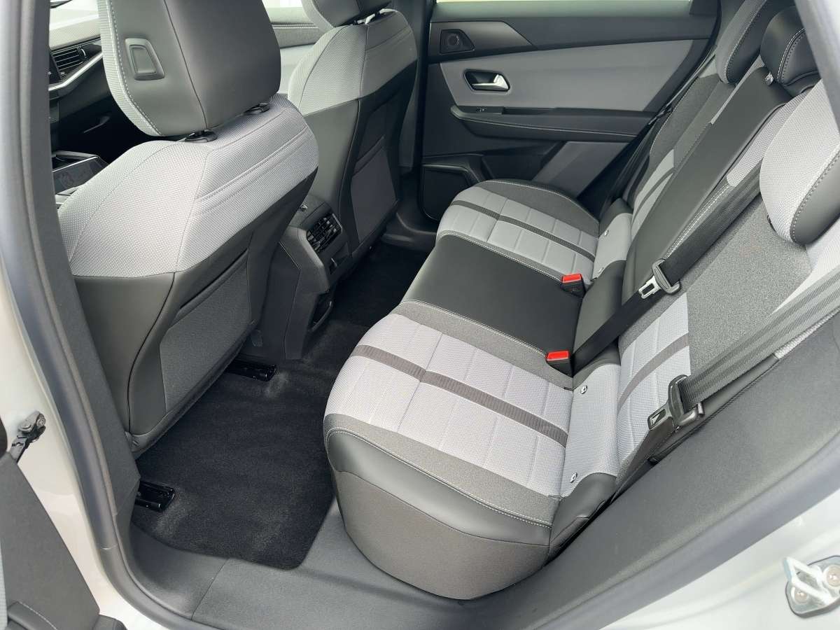 Fahrzeugbild eines Opel Grandland X