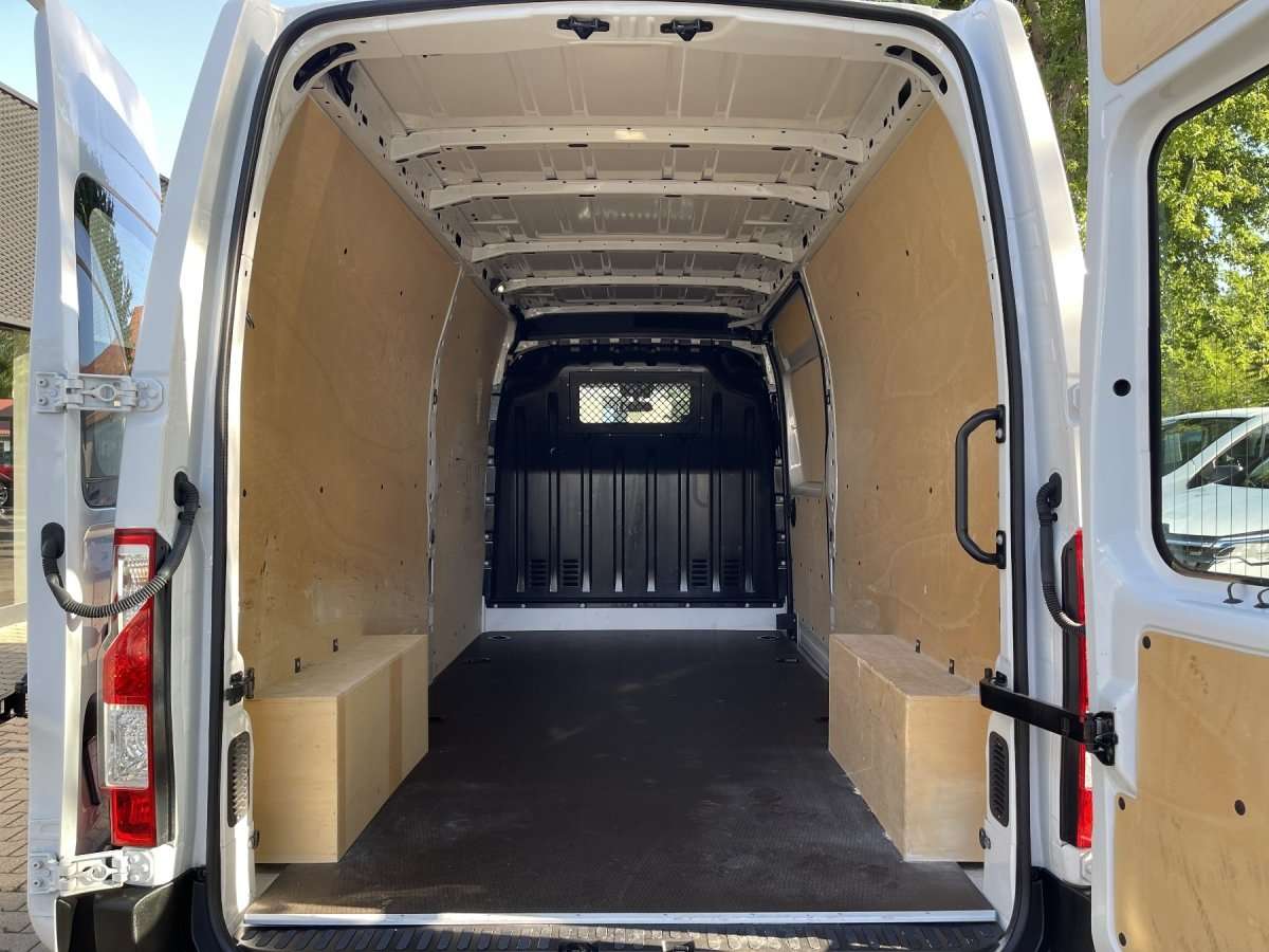 Fahrzeugbild eines Renault Master