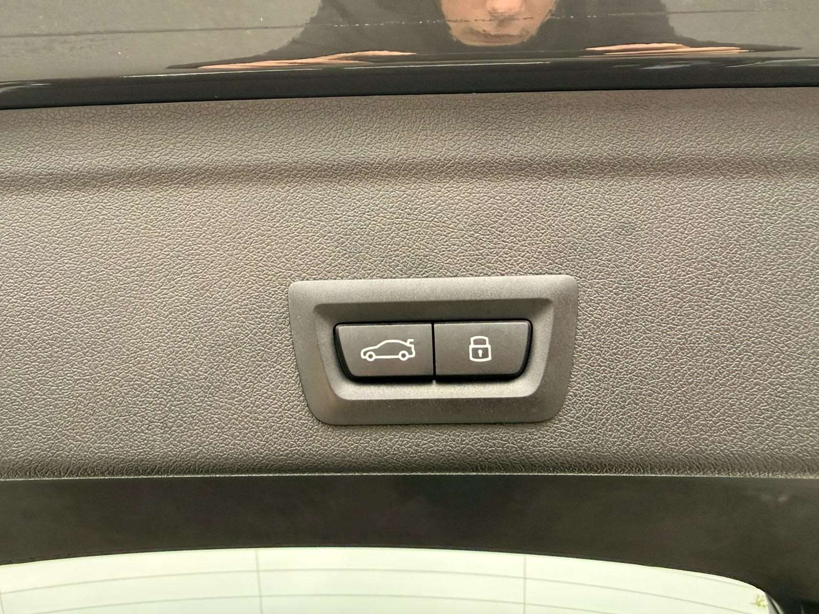 Fahrzeugbild eines BMW X6