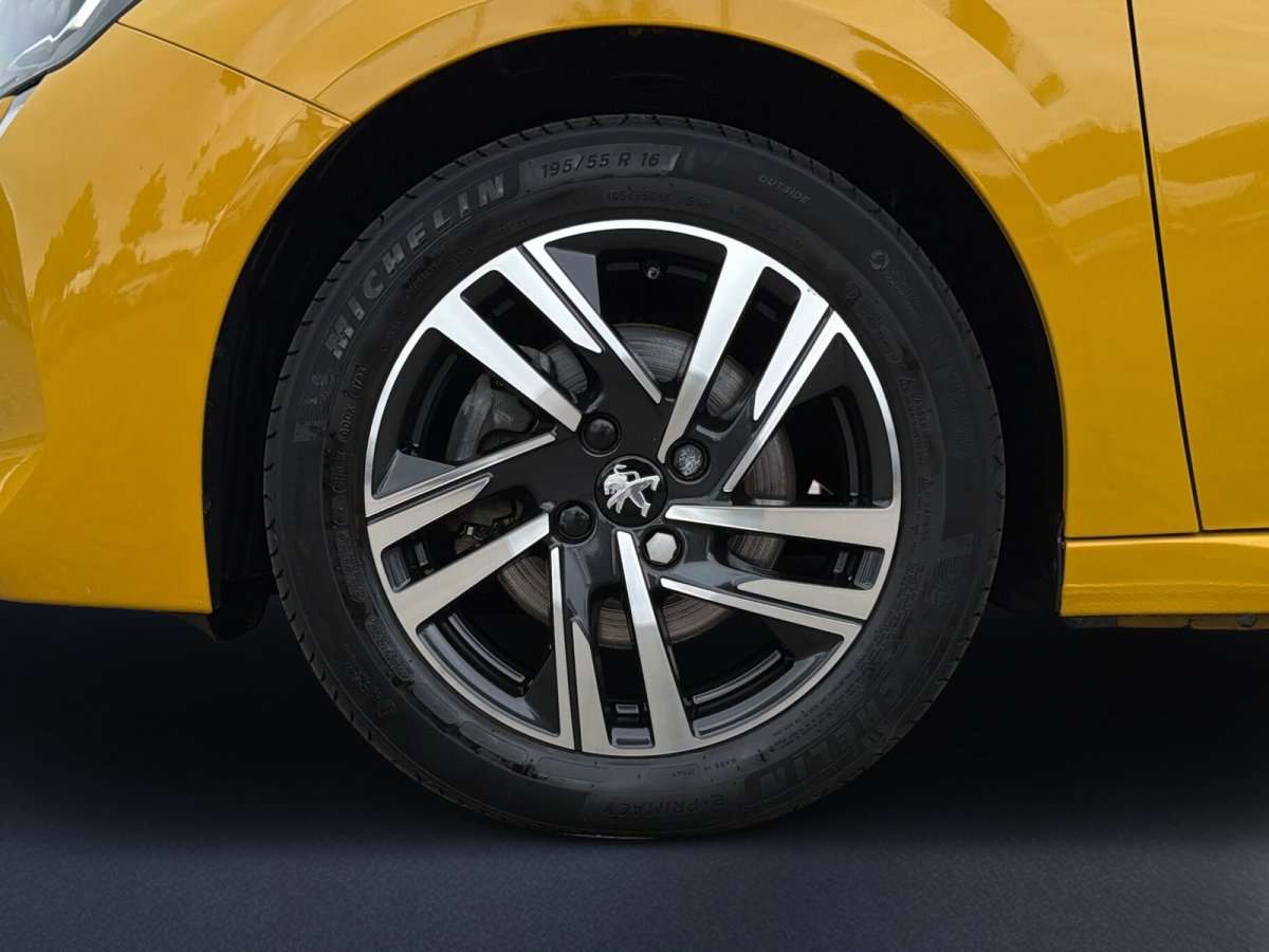 Fahrzeugbild eines Peugeot 208