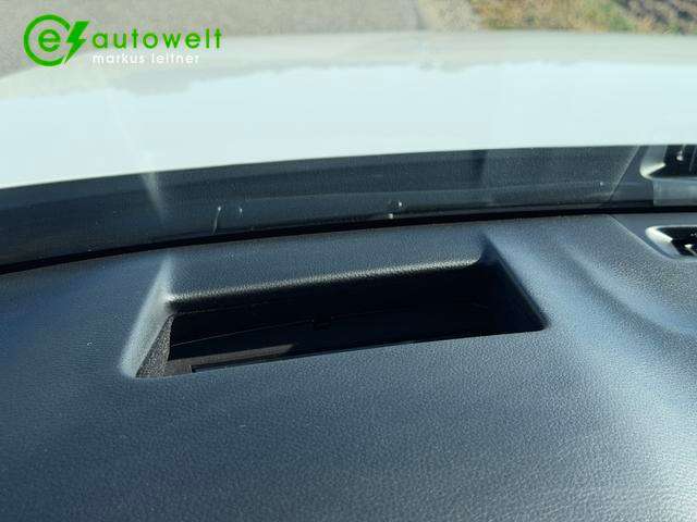 Fahrzeugbild eines Mazda MX-30
