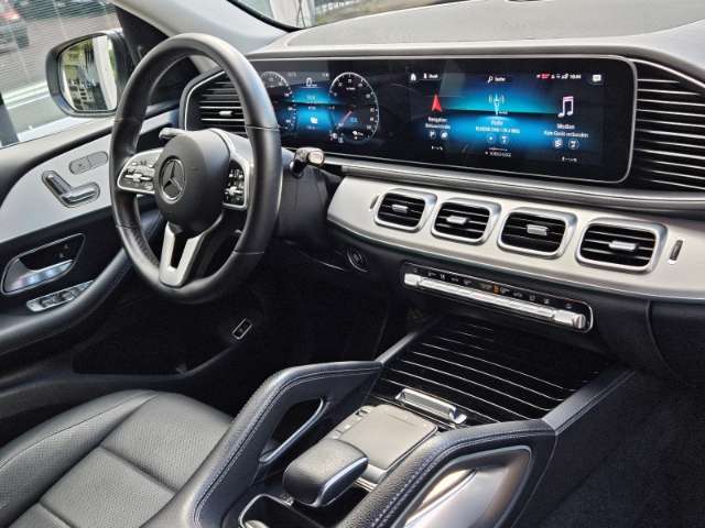 Fahrzeugbild eines Mercedes-Benz GLE