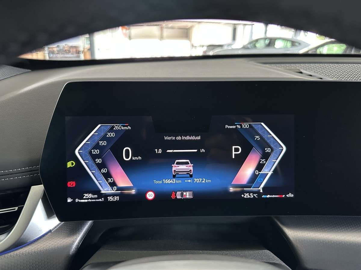 Fahrzeugbild eines BMW X1