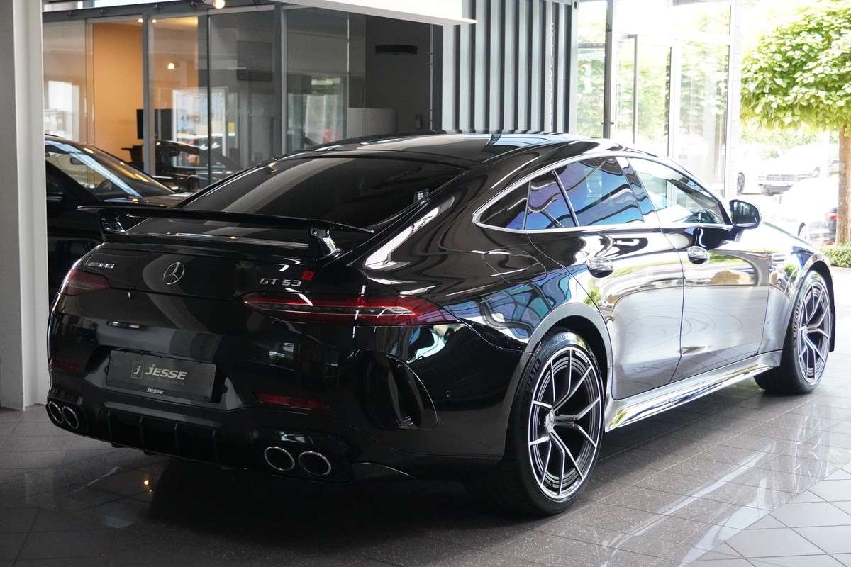 Fahrzeugbild eines Mercedes-Benz AMG GT