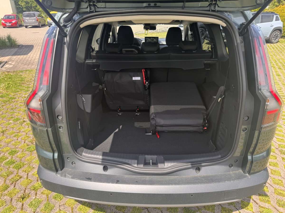 Fahrzeugbild eines Dacia Jogger