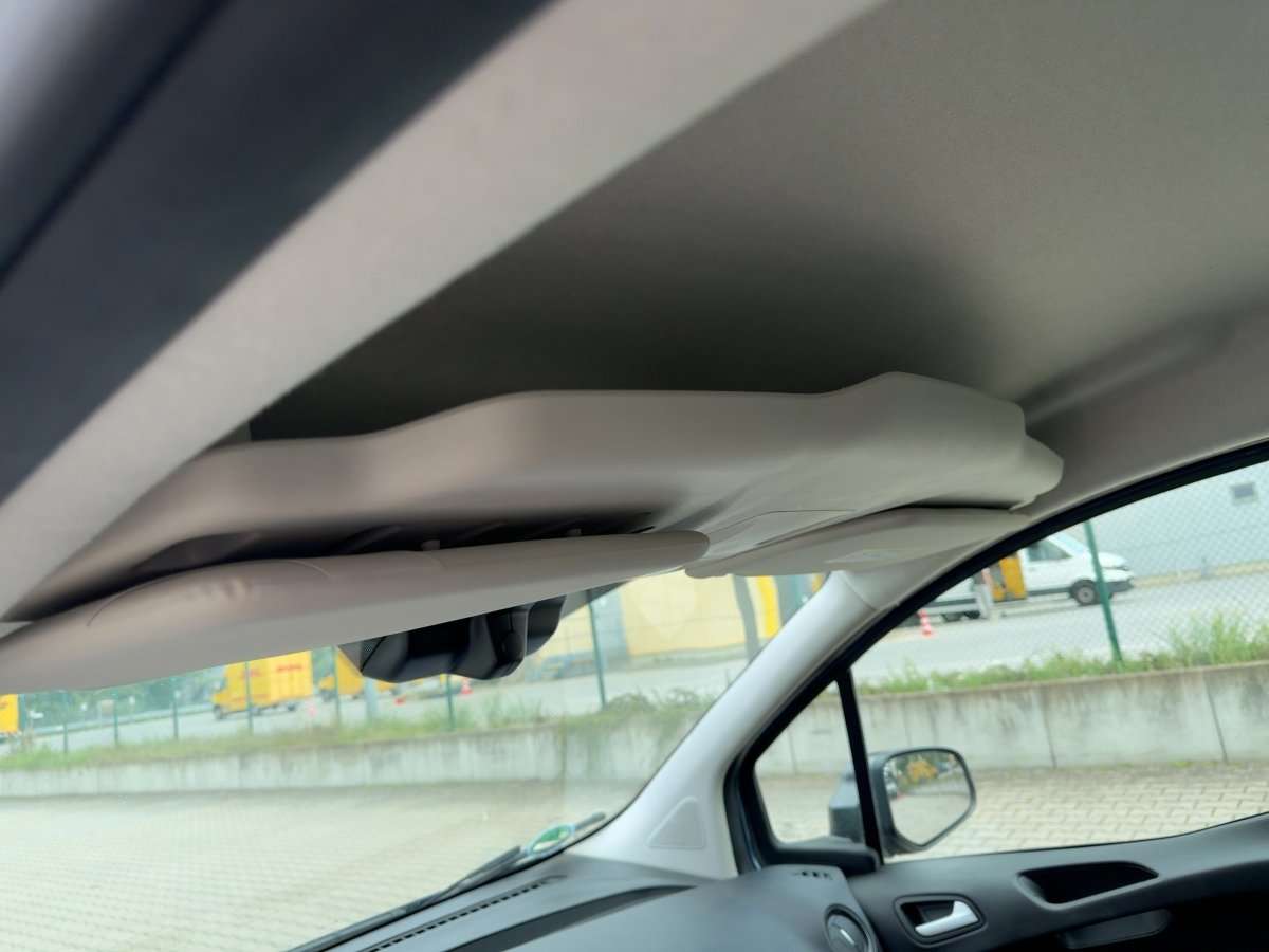 Fahrzeugbild eines Ford Transit Courier