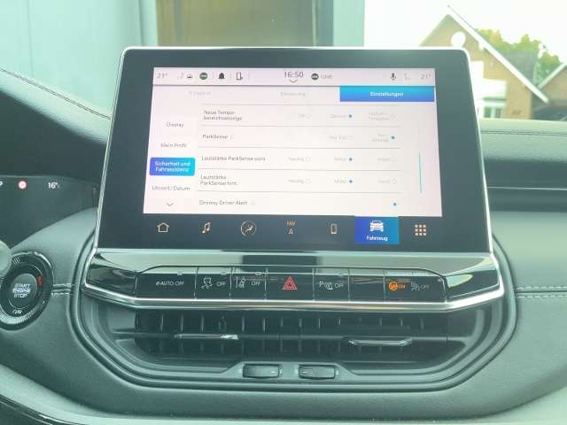 Fahrzeugbild eines Jeep Compass
