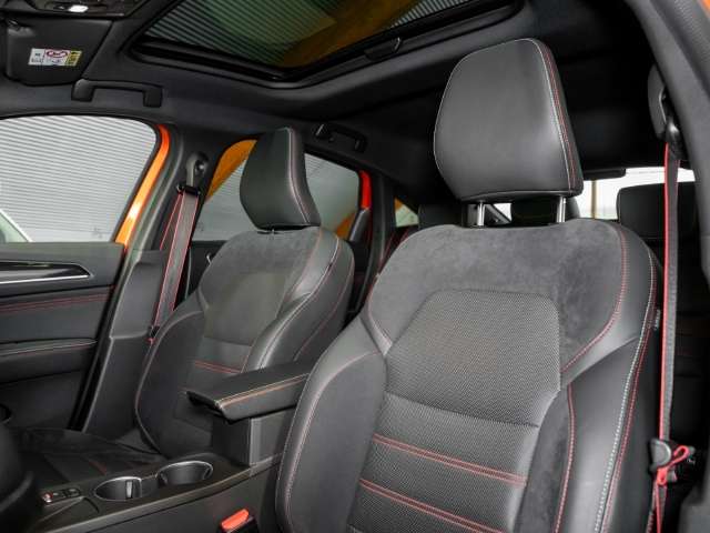 Fahrzeugbild eines Renault Arkana