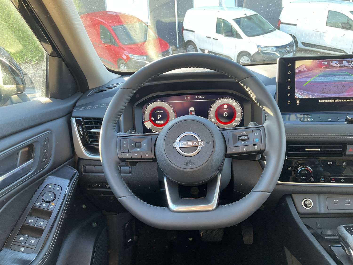 Fahrzeugbild eines Nissan X-TRAIL