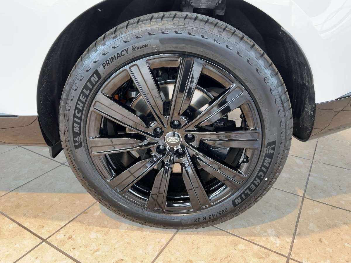 Fahrzeugbild eines Land Rover Range Rover