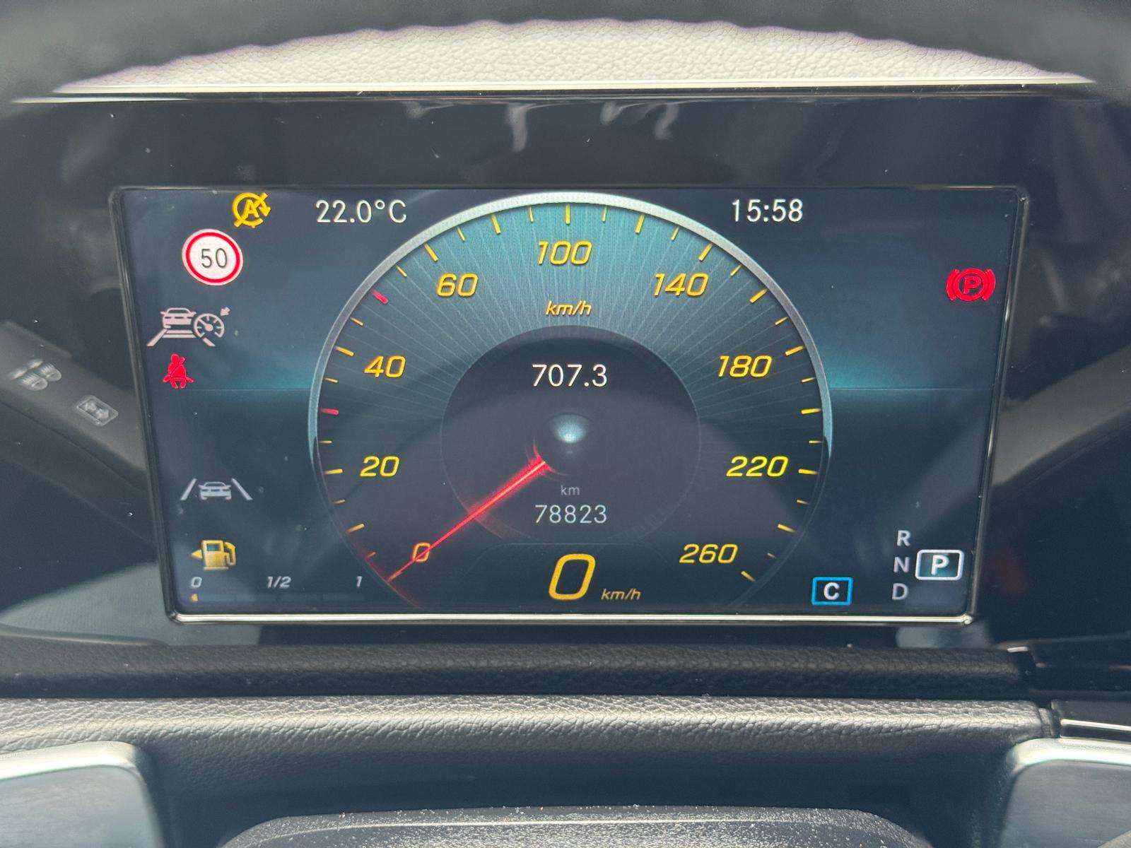 Fahrzeugbild eines Mercedes-Benz GLB