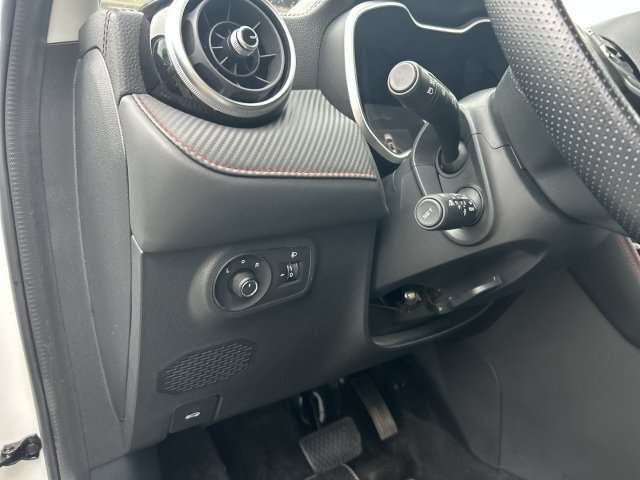 Fahrzeugbild eines MG ZS