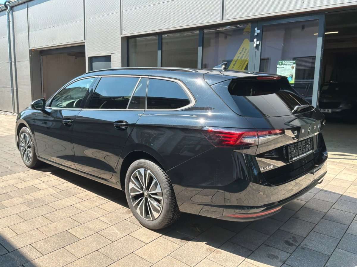 Fahrzeugbild eines Skoda Superb