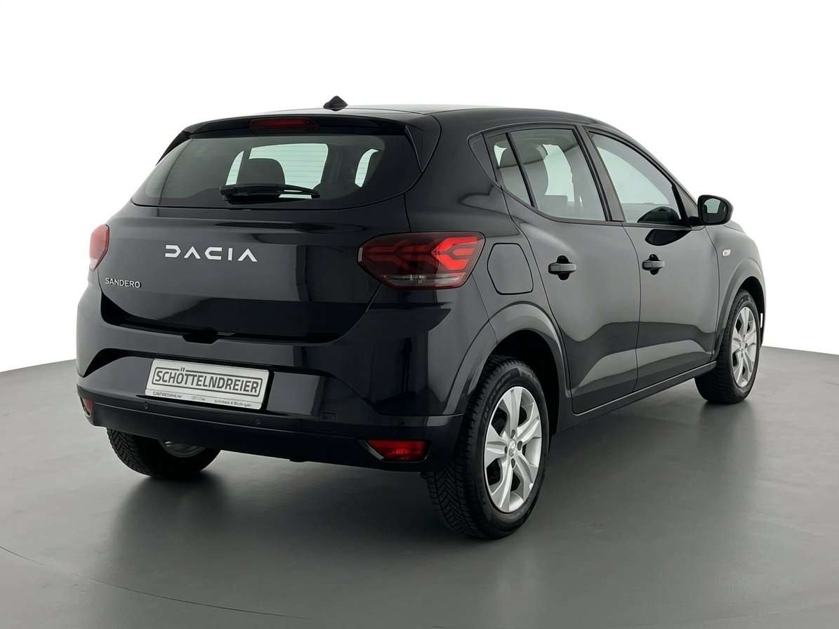 Fahrzeugbild eines Dacia Sandero