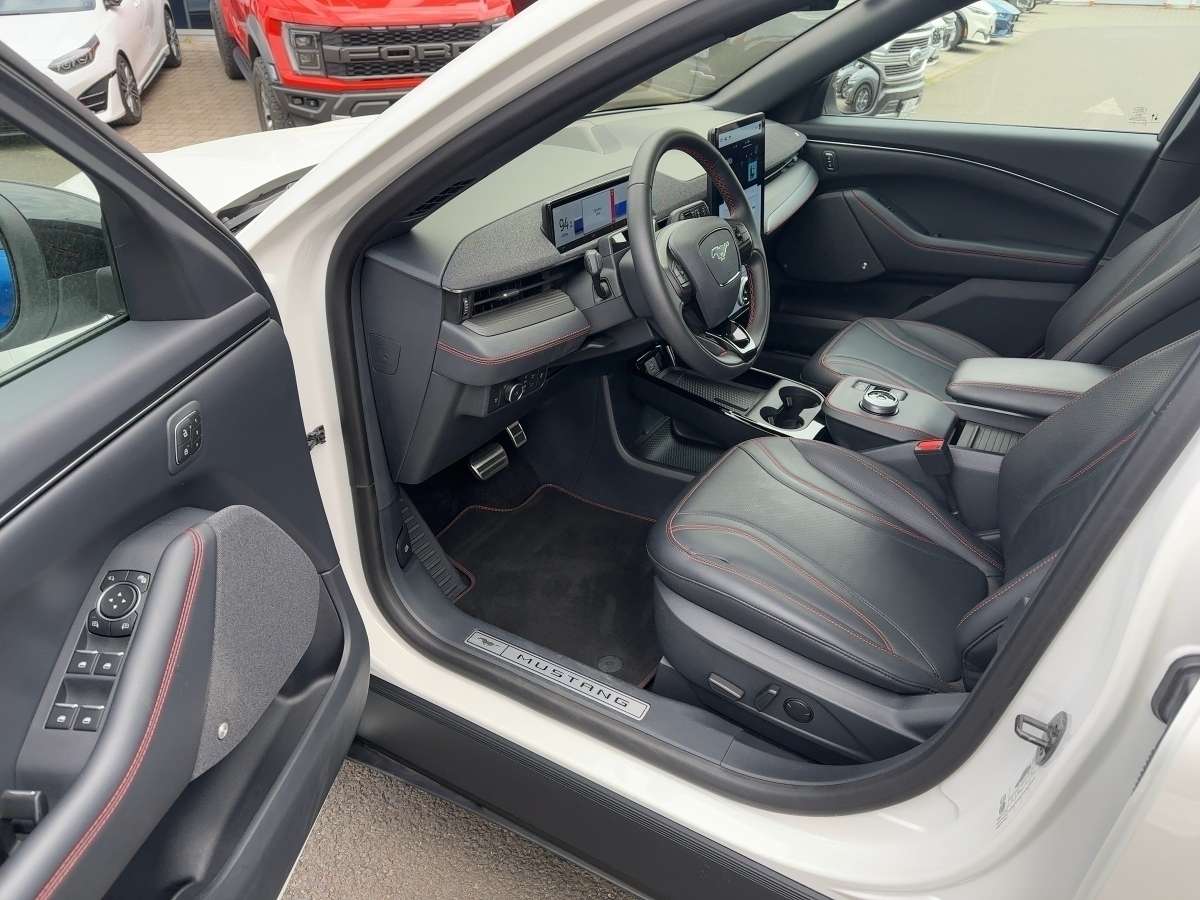 Fahrzeugbild eines Ford Mustang Mach-E