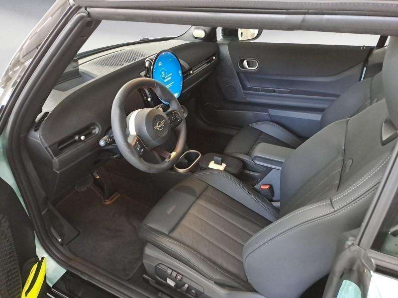 Fahrzeugbild eines MINI COOPER