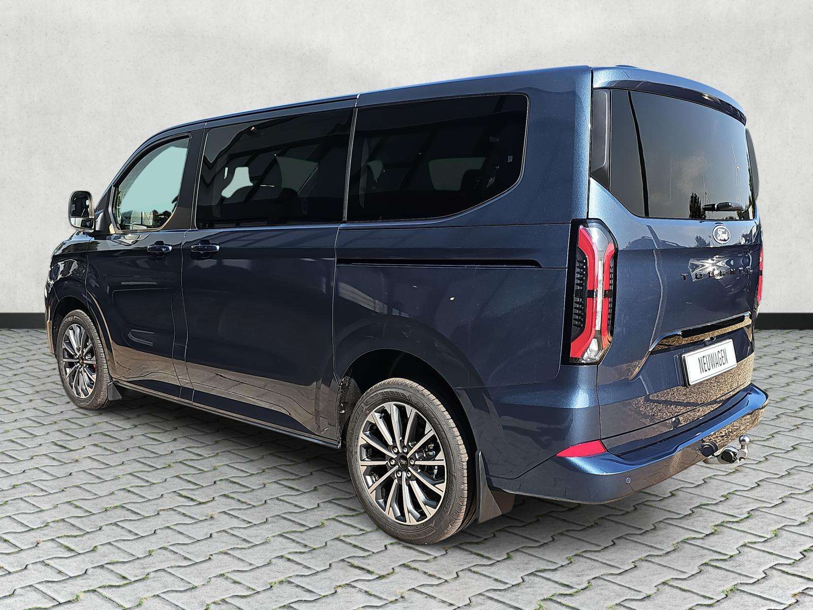 Fahrzeugbild eines Ford Tourneo Custom