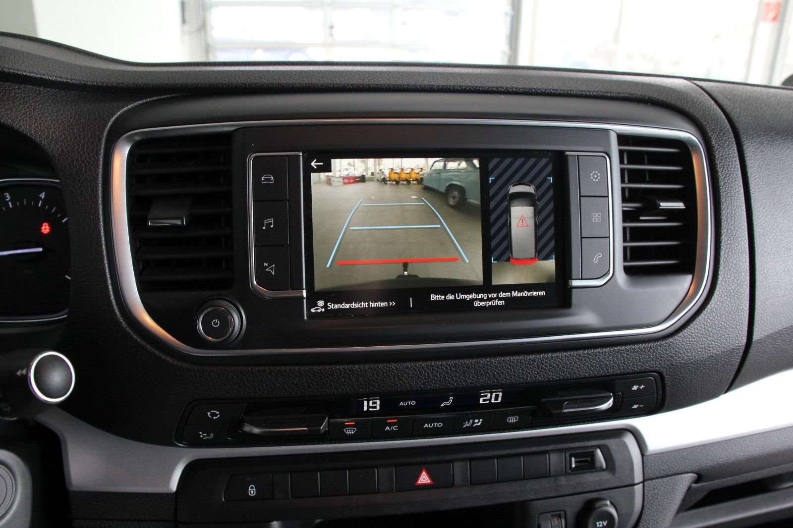 Fahrzeugbild eines Toyota Proace