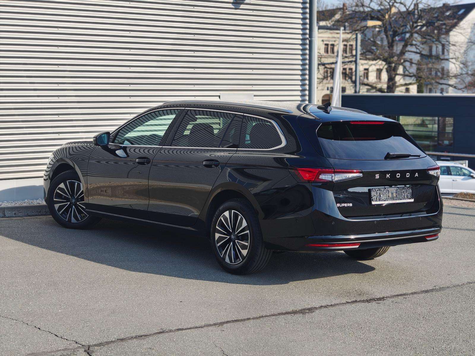 Fahrzeugbild eines Skoda Superb