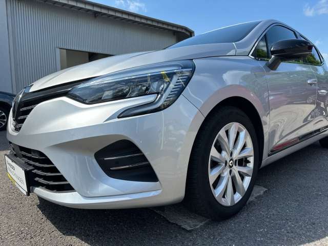 Fahrzeugbild eines Renault Clio