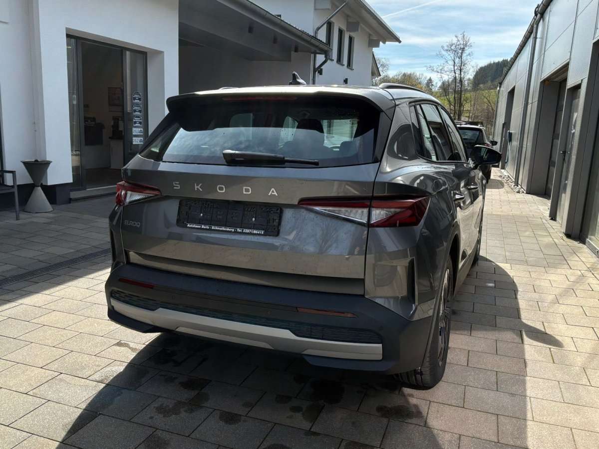 Fahrzeugbild eines Skoda ELROQ