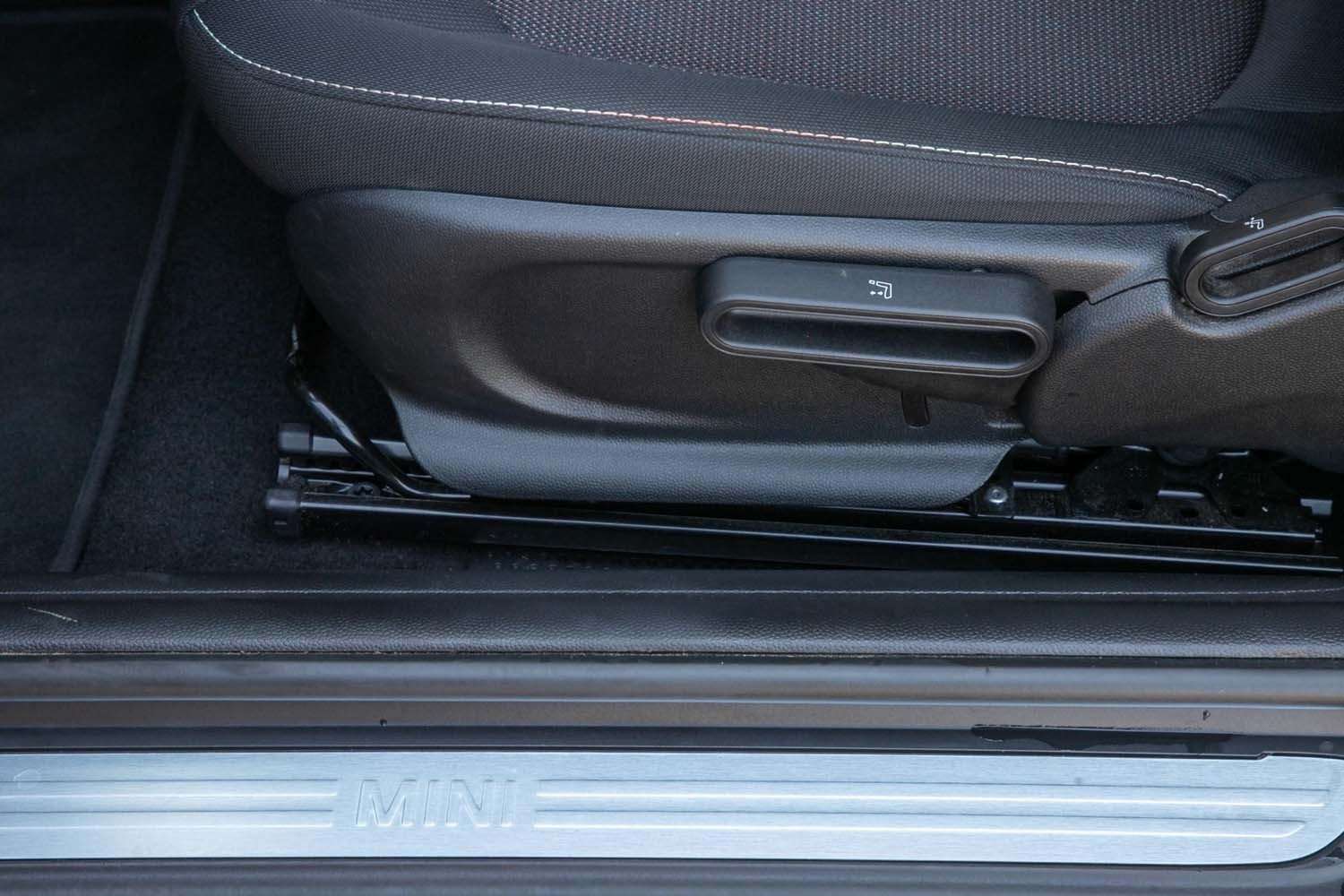 Fahrzeugbild eines MINI COOPER