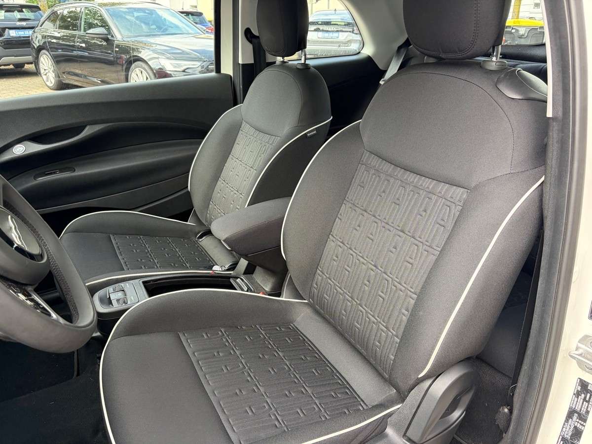 Fahrzeugbild eines Fiat 500