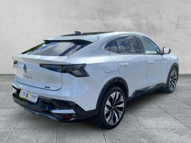 Fahrzeugbild eines Renault Rafale