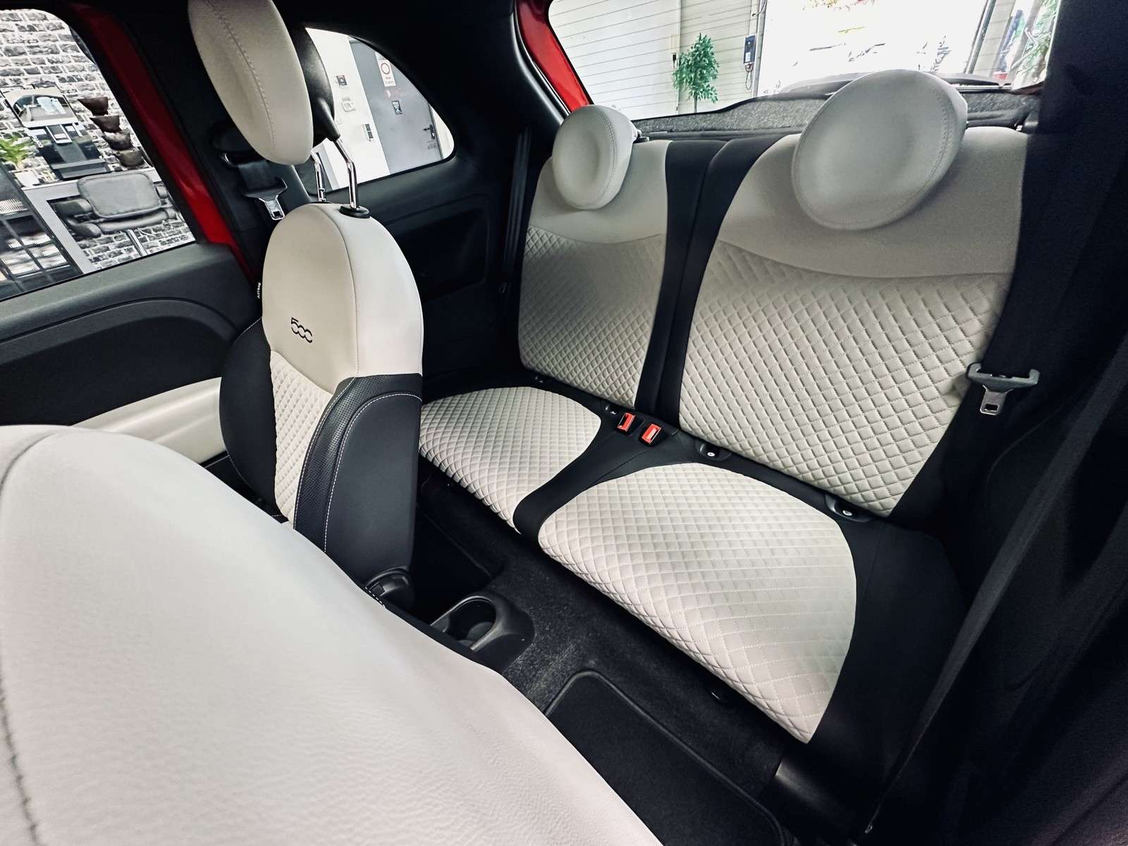 Fahrzeugbild eines Fiat 500