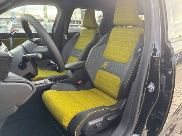 Fahrzeugbild eines Renault 5 E-TECH